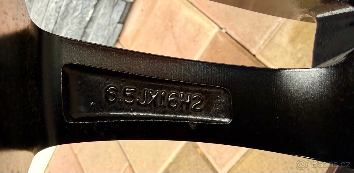 Zimní sada alu kol Škoda 205/60r16 - 6