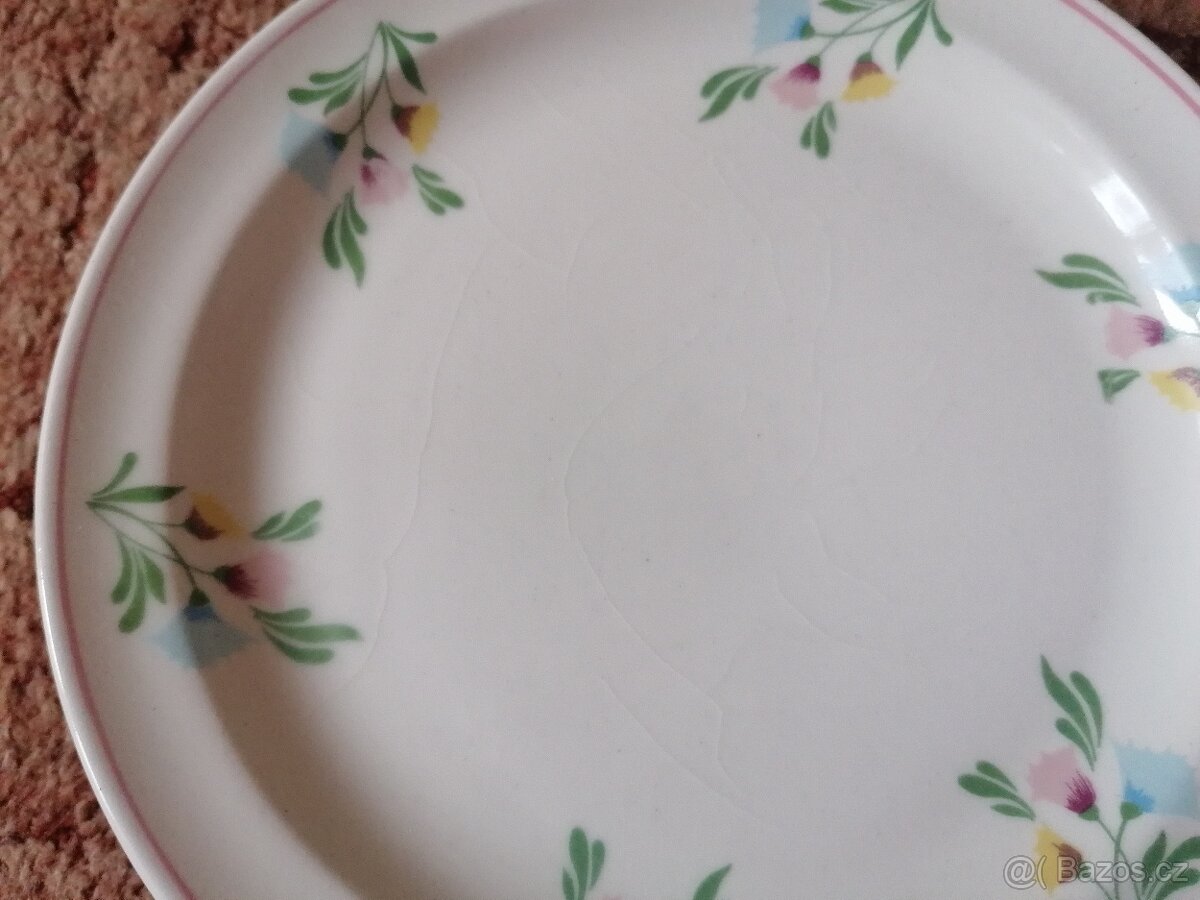 Porcelánové dezertní talíře - 4 ks - 6