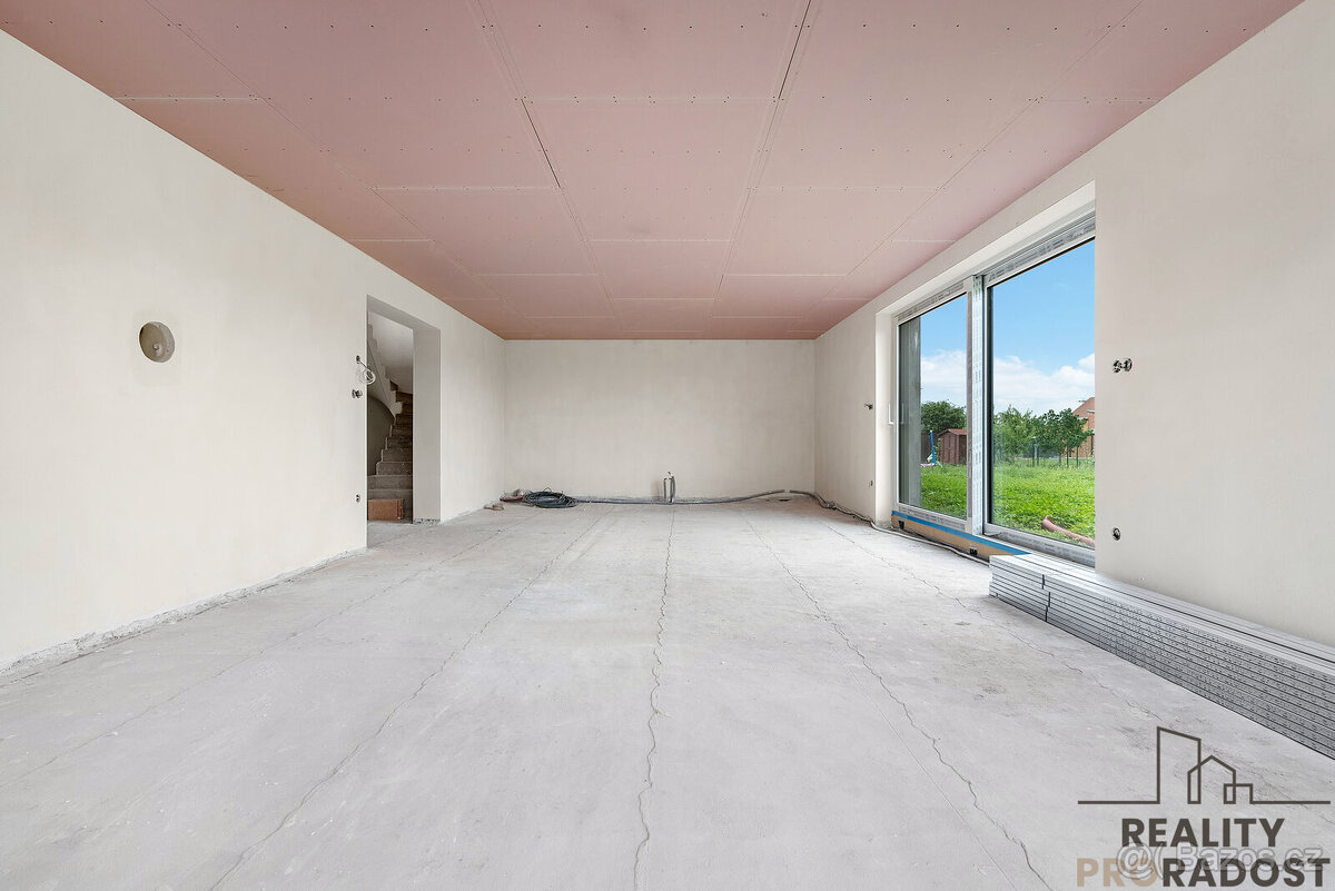 Prodej rodinného domu 4+kk, s garáží, pozemkem 608 m2, Medlo - 6