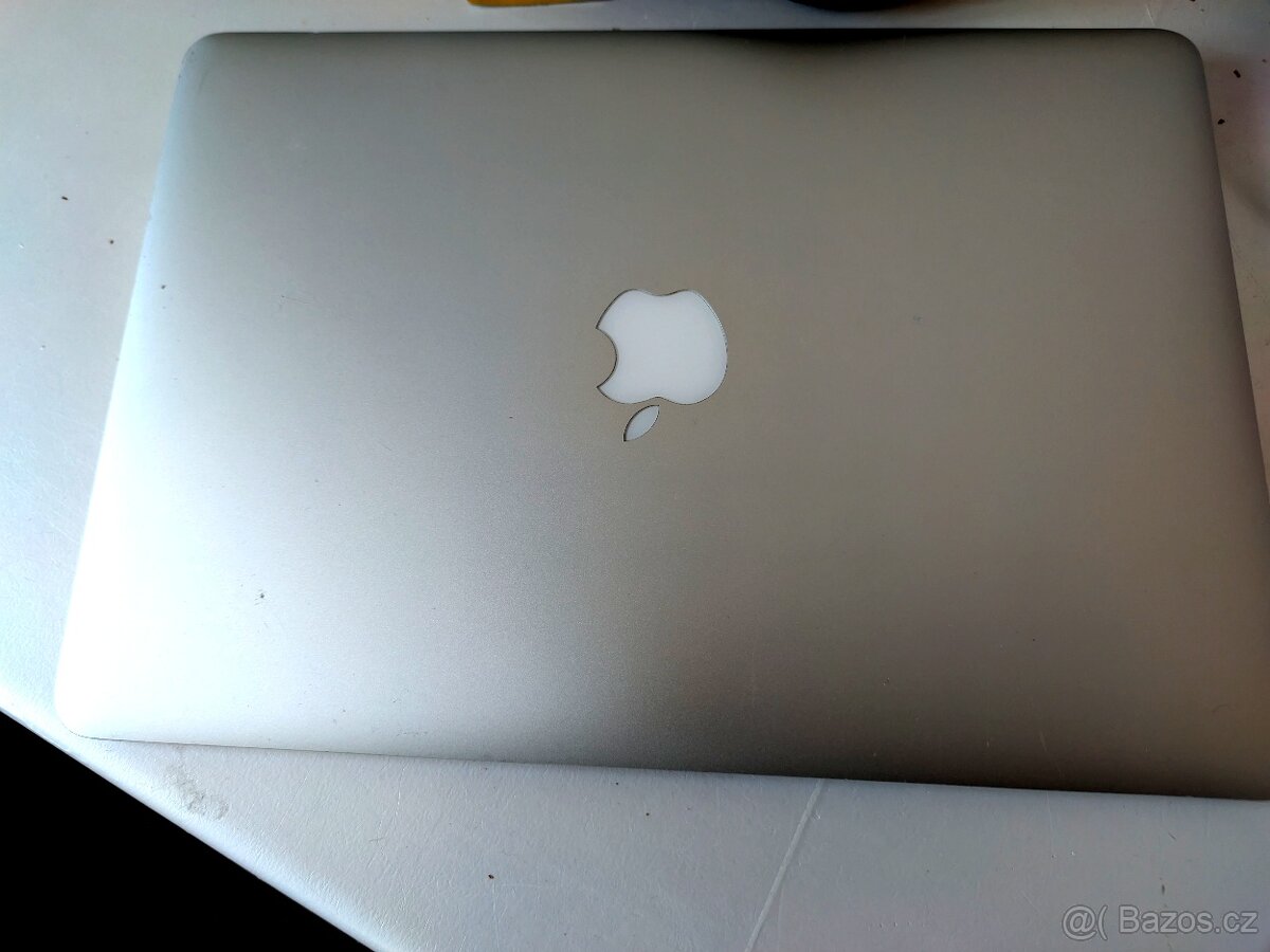 Macbook Air 2017 - 6