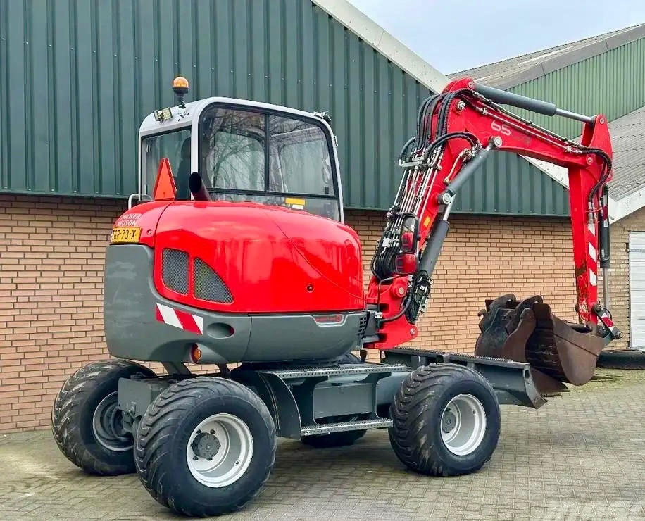 Bagr Neuson 6503 - 6