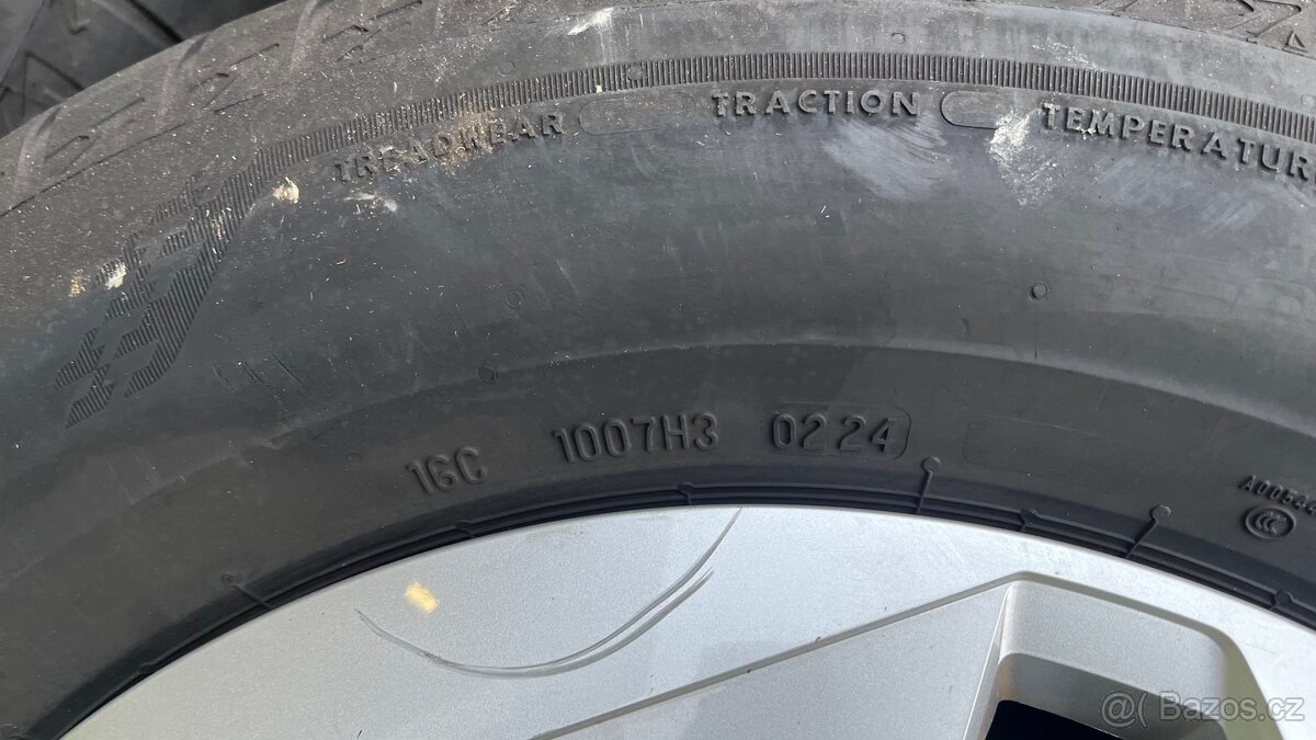 Sada kol VW Multivan T7 215/65/R16 - 6