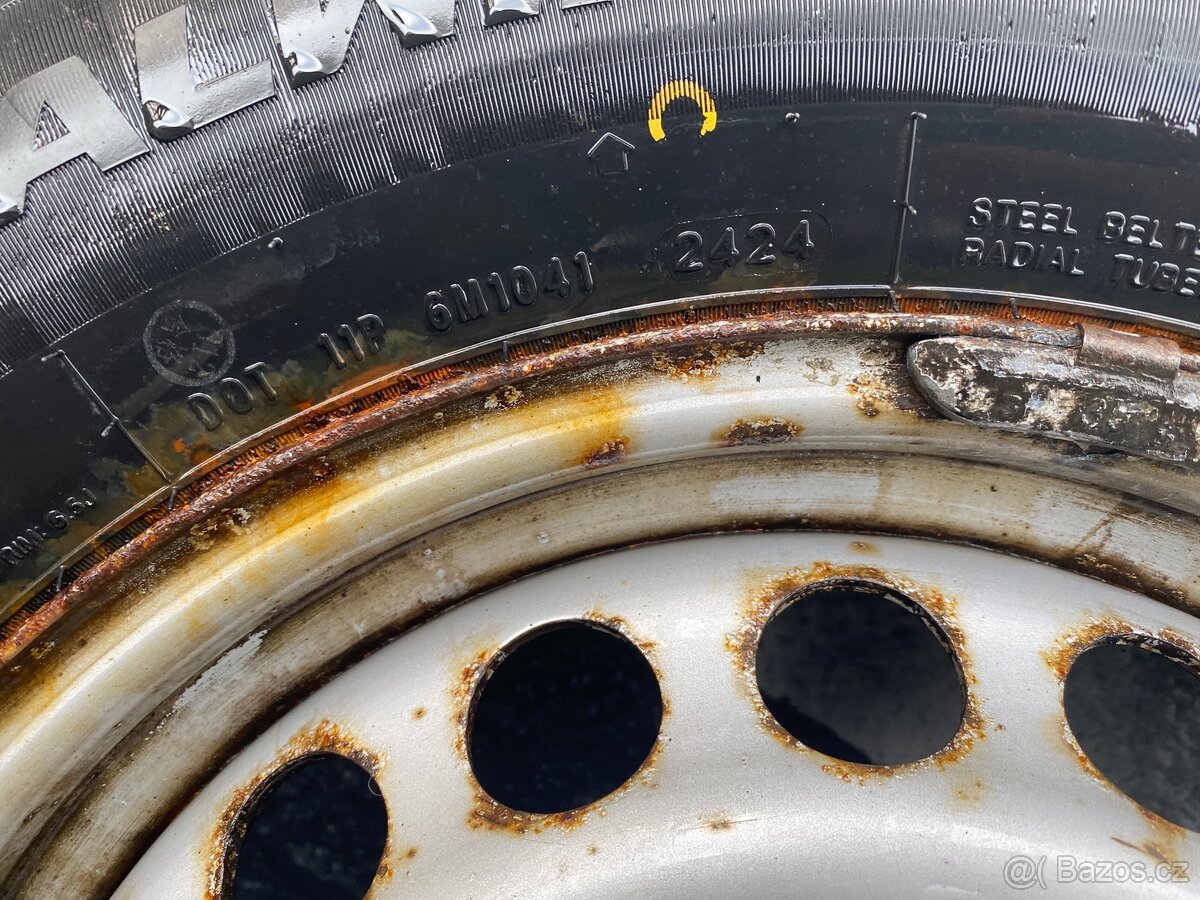 Zimní sada kol 205/75 R16 C - 6