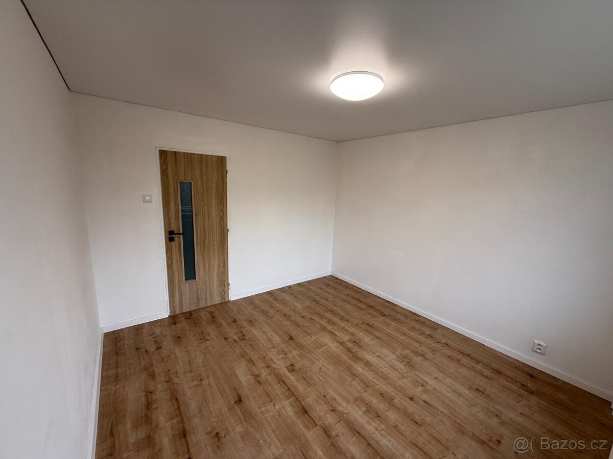 Byt 3+1, ul. Česká, Most - 6