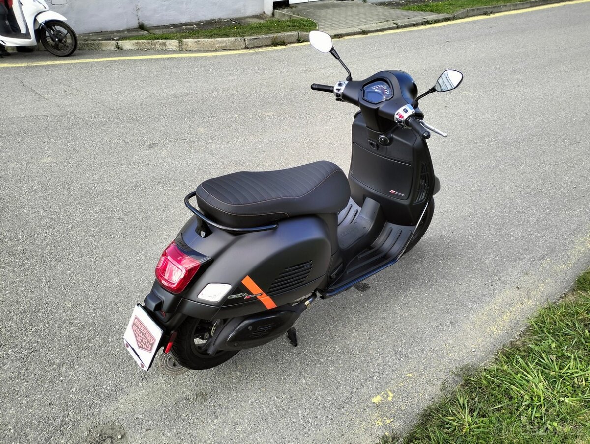 Vespa GTS Super 300 Sport - 6