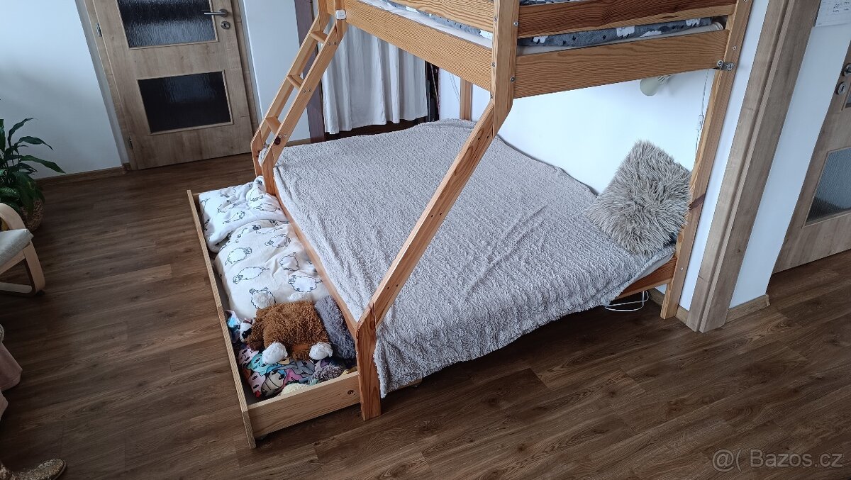 Patrová postel pro 3 osoby - 6