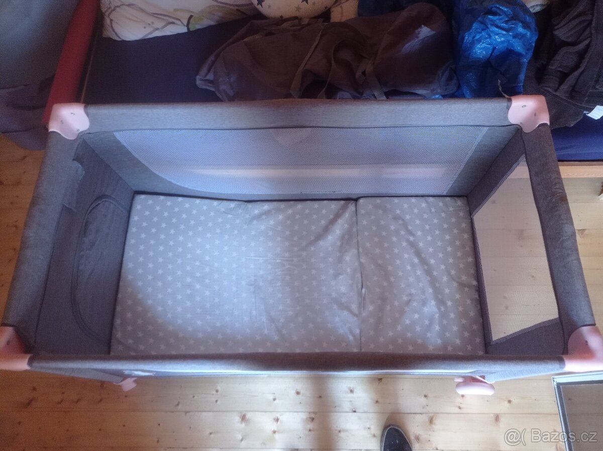 Cestovní postýlka - 6