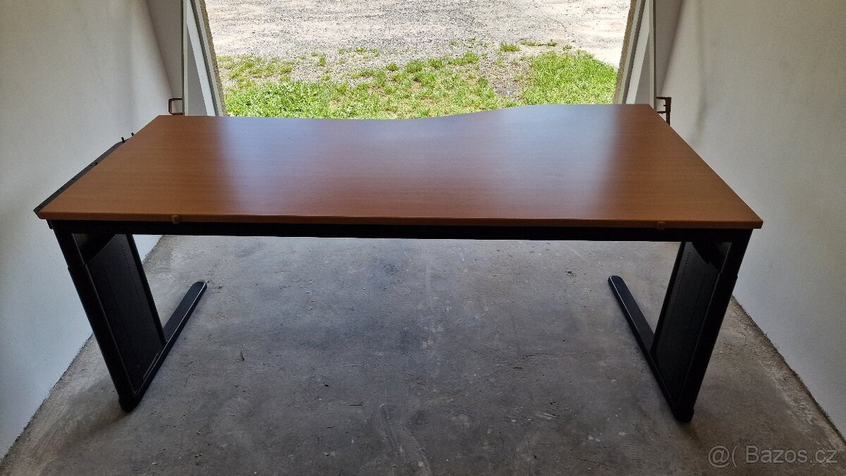 Výškově stavitelný kancelářský stůl - 6