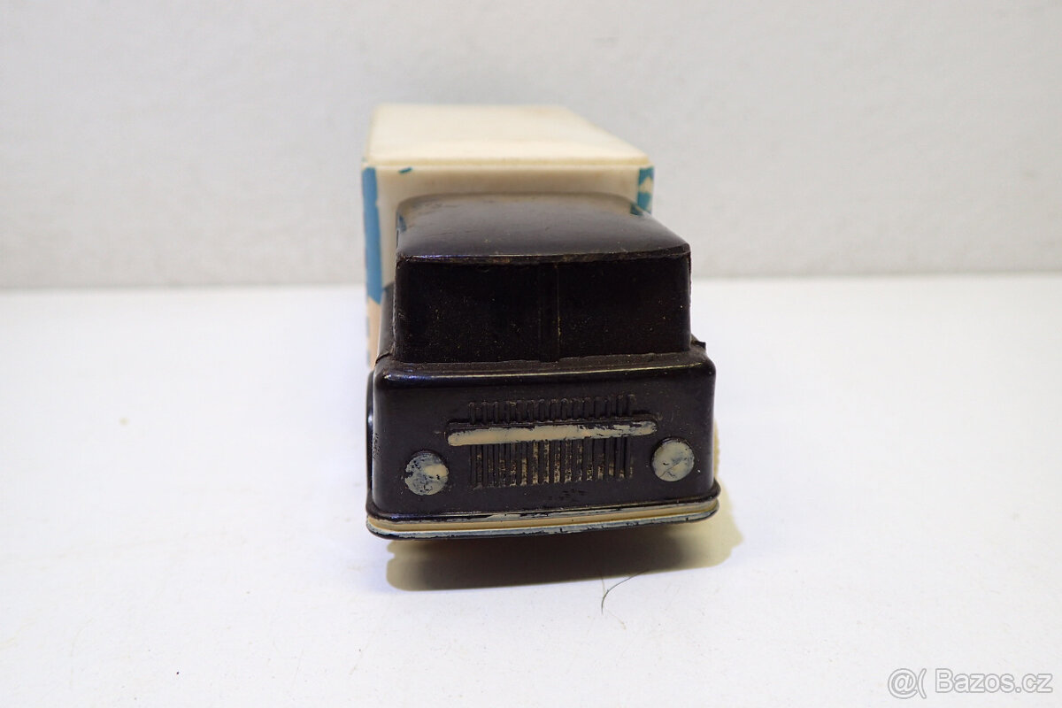 Mrazírny - bakelitové Autíčko - Směr - 6