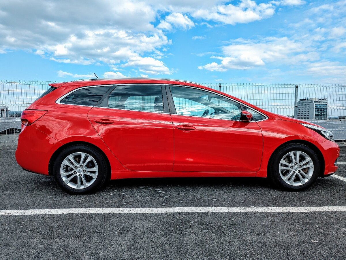 Kia Ceed kombi 1.6 GDI 99 kW Exclusive - 6