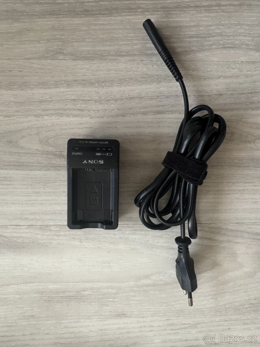 Sony a6400 + Sony E 16-50 OSS - 6