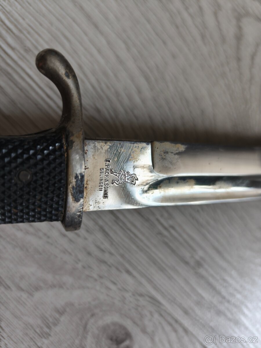 VYCHÁZKOVÝ BODÁK PLUS ZÁVĚSNÍK - 6