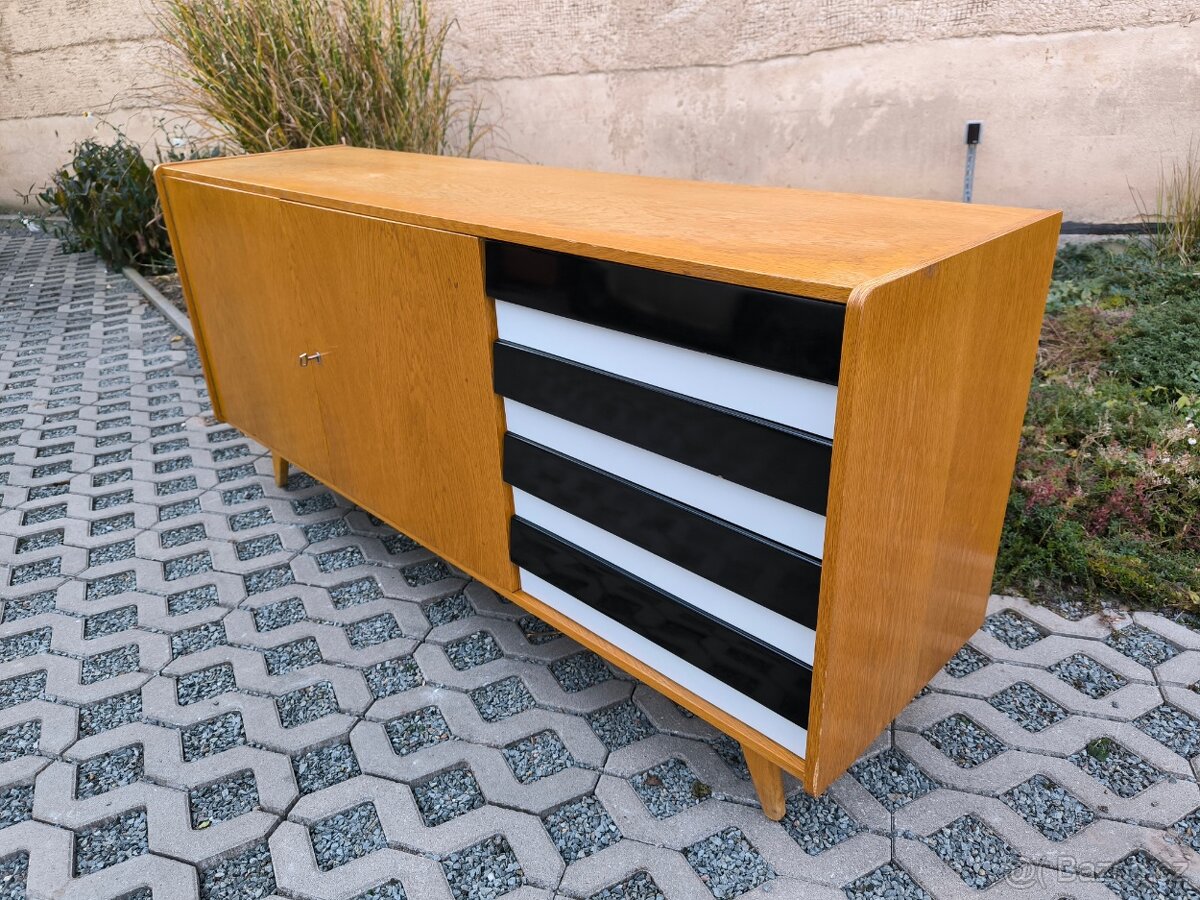 Retro komoda U-460 Jiří Jiroutek - Brusel 60. léta - 6