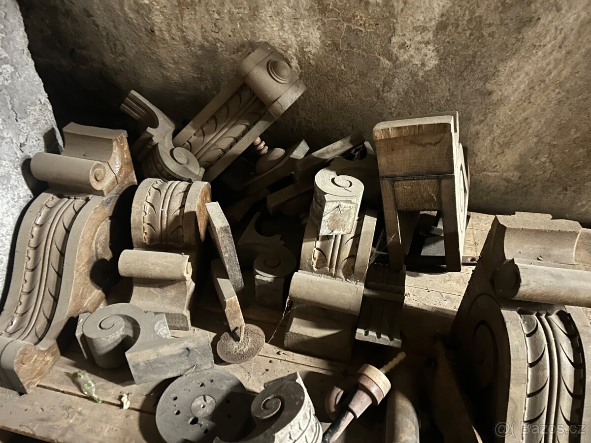 Ozdobné stropní prvky - 6