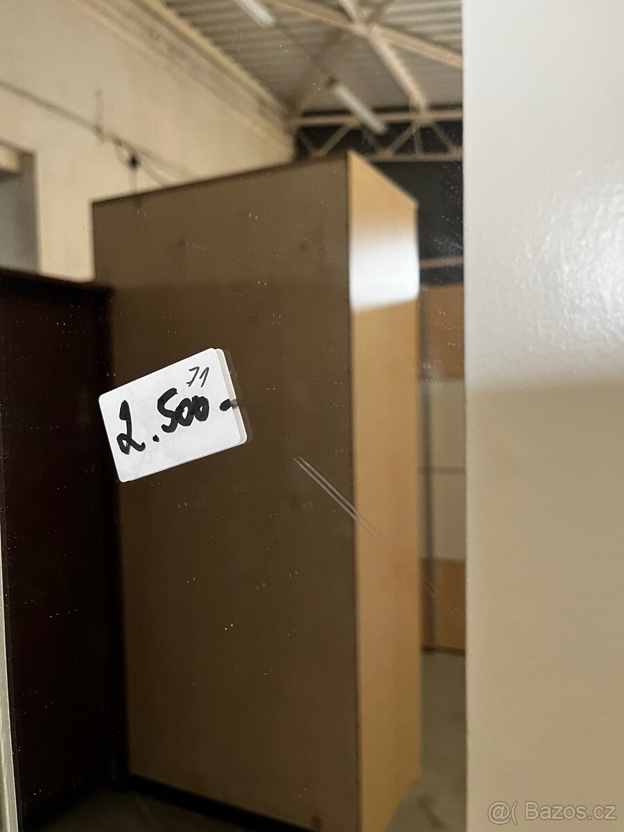 Šatní skříň - 6