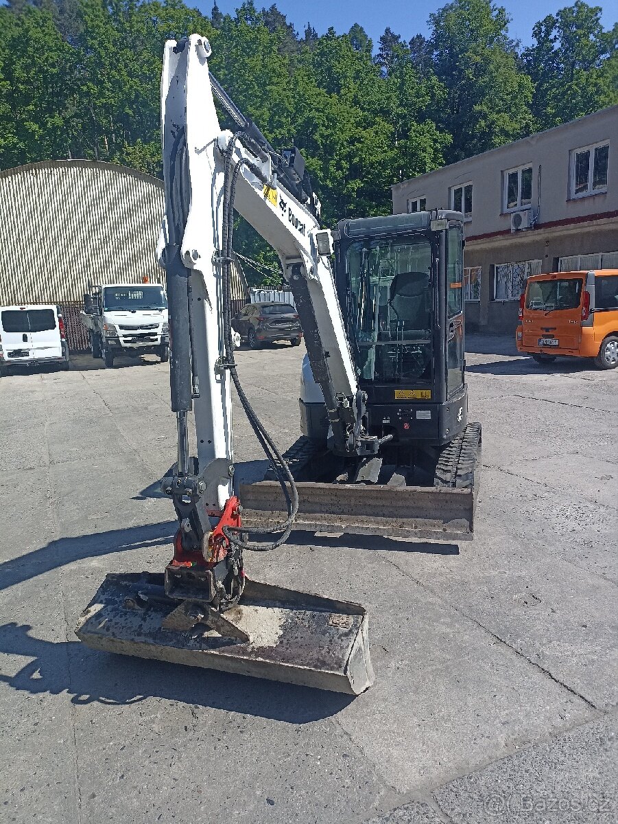 Bobcat E35 - 6