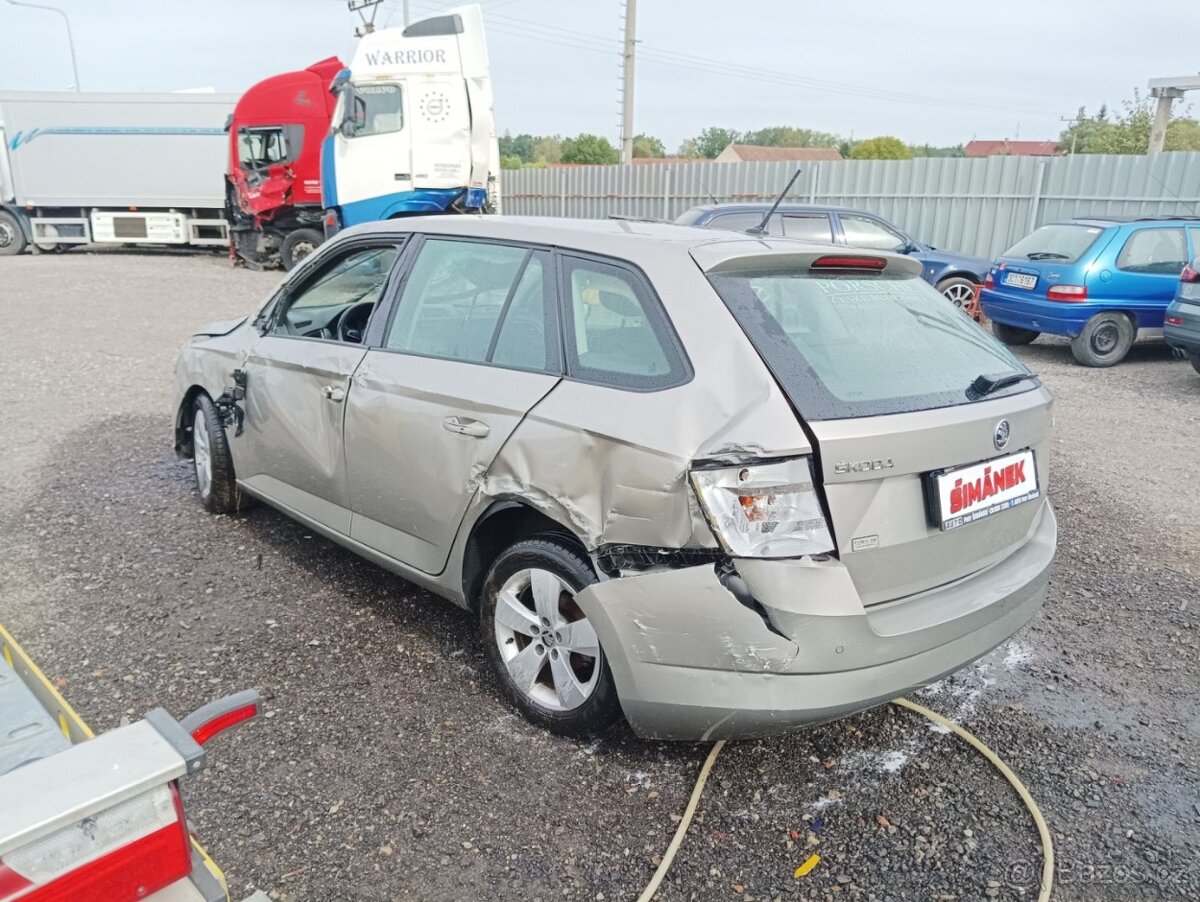 Škoda Fabia 1.2i / 48000km / KLIMA/ 2015 - 6