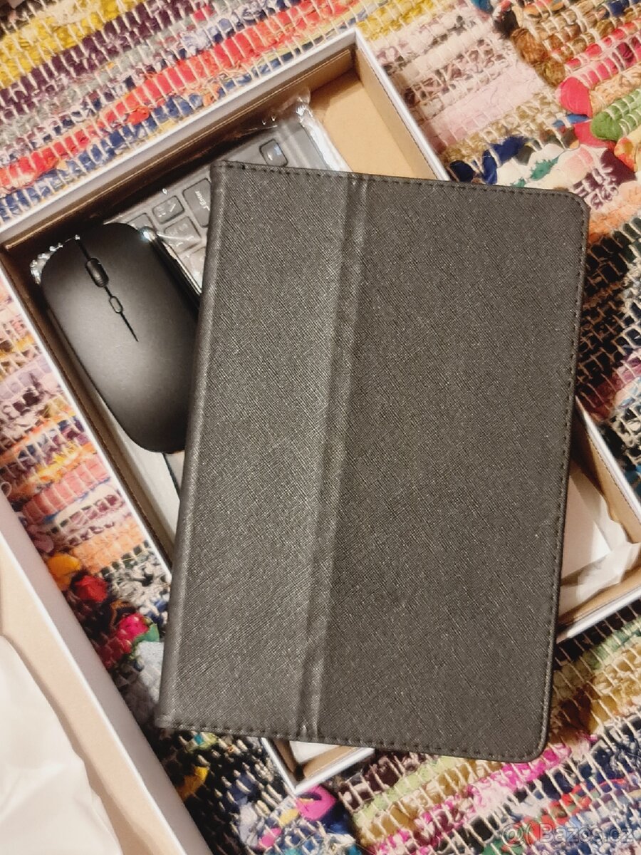 Tablet ALLNOEL
+myš,klávesnice,pouzdro,nabíječka - 6