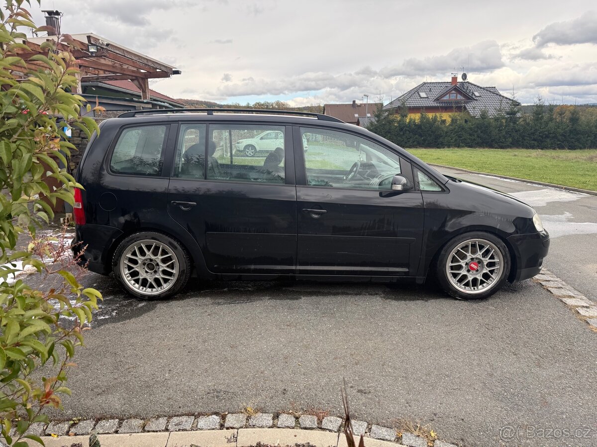 VW Touran 2.0-TDI PD 100kw - 6