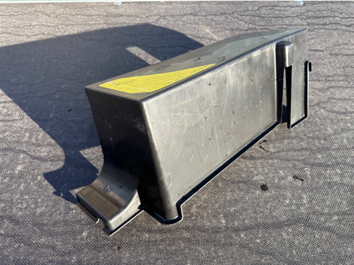Kryt baterie Volvo XC90 - 6