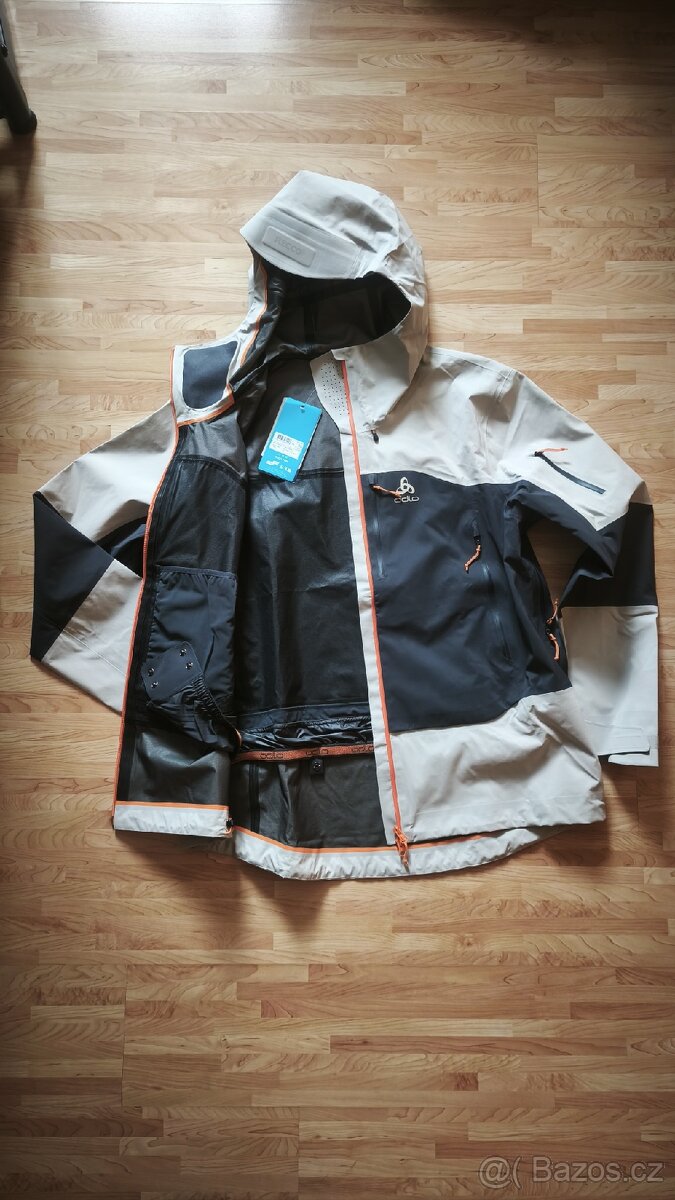 Hardschellova bunda Odlo, poř.cena 7500;- - 6