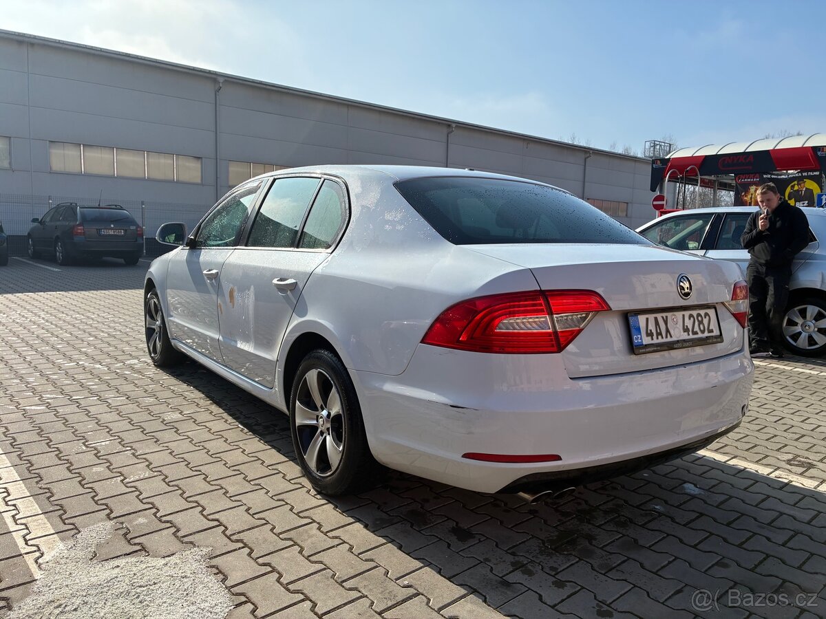 Superb II facelift - 6