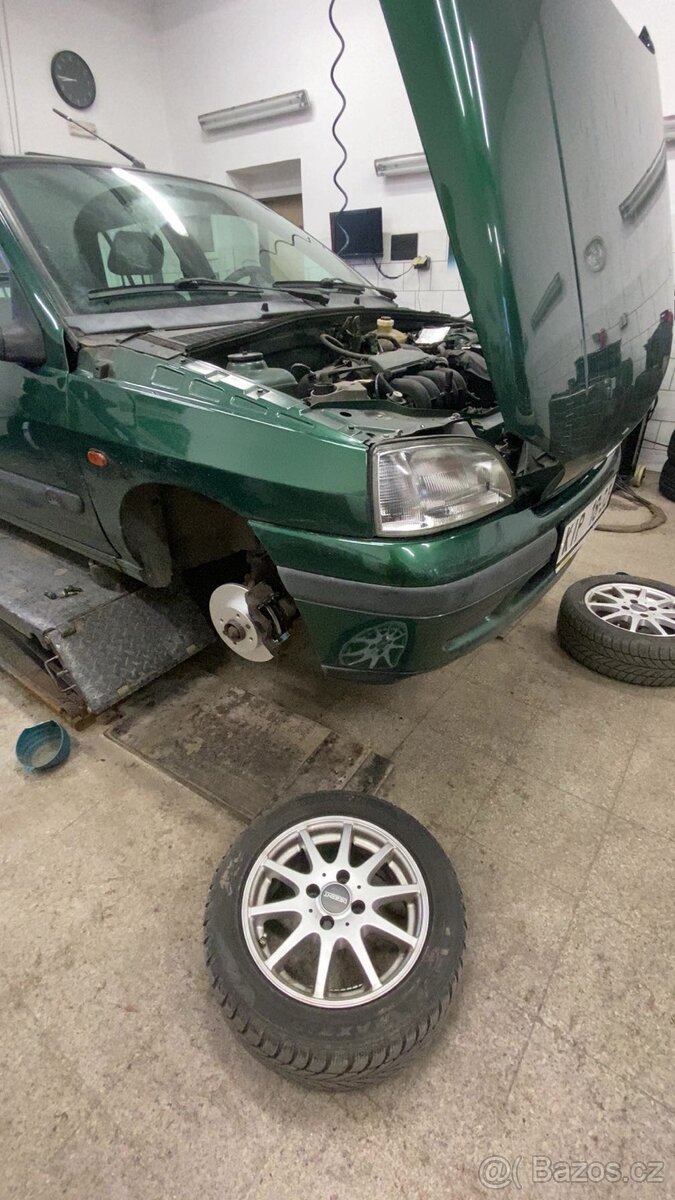 Renault clio 1.2 1997 - 6