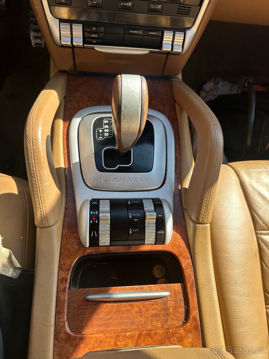 Interiér sedadla na Porsche Cayenne - 6