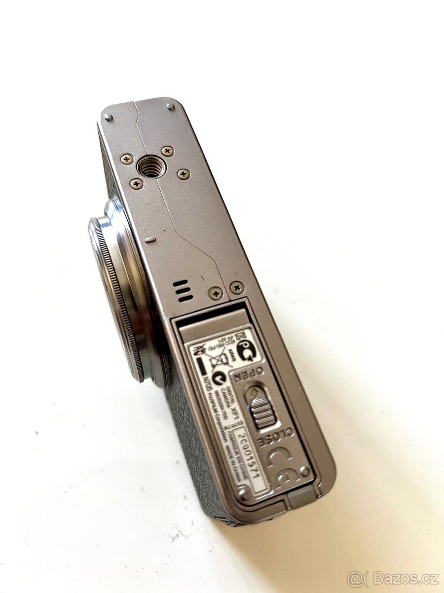 FUJI XF1 - 6