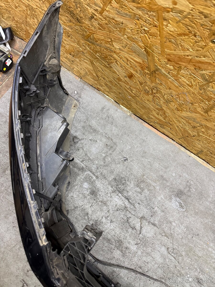 Přední nárazník Vw Passat B7 2010 - 6