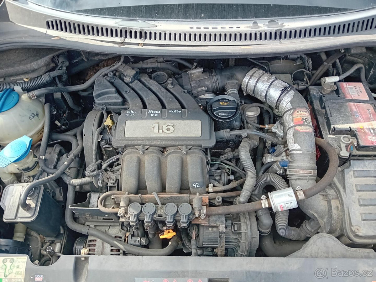 Seat Toledo 1.6 ( BSE ) 75kW r.2007 černá na náhradní díly - 6