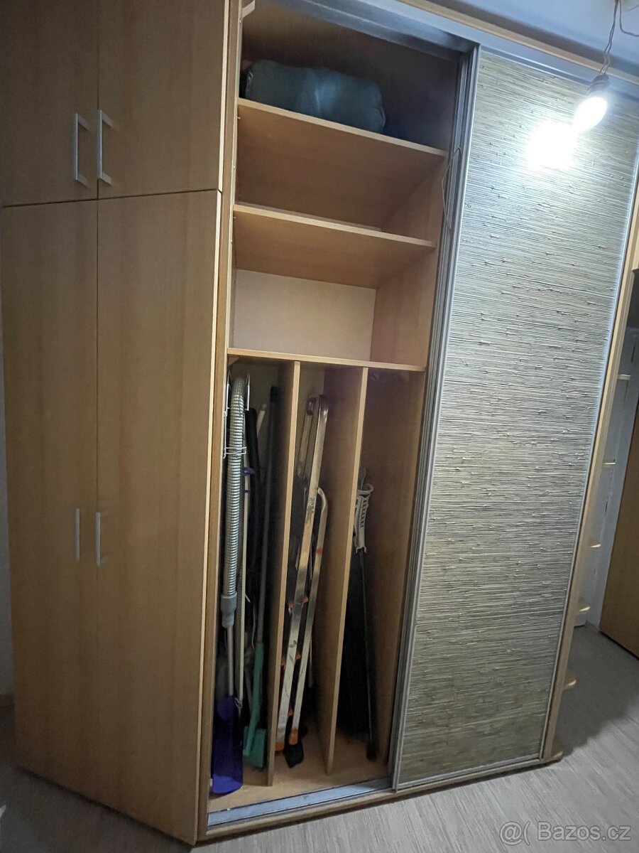 Předsíňová stěna, posuvné dveře - 6