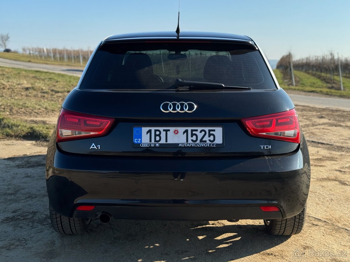 Audi A1, 1.6 TDI (77 kW) XENON - 6