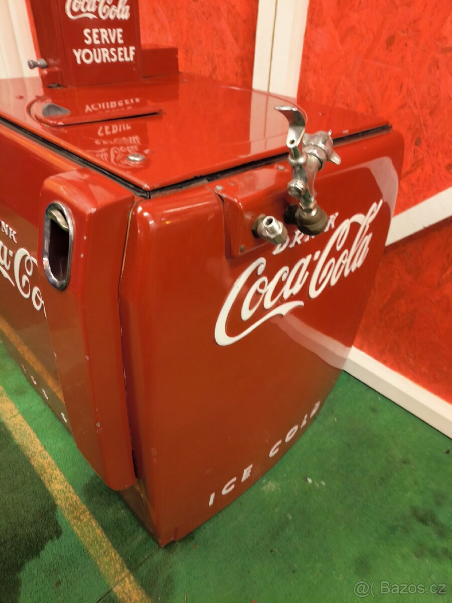 automat na Coca Colu vendo Machine - 6