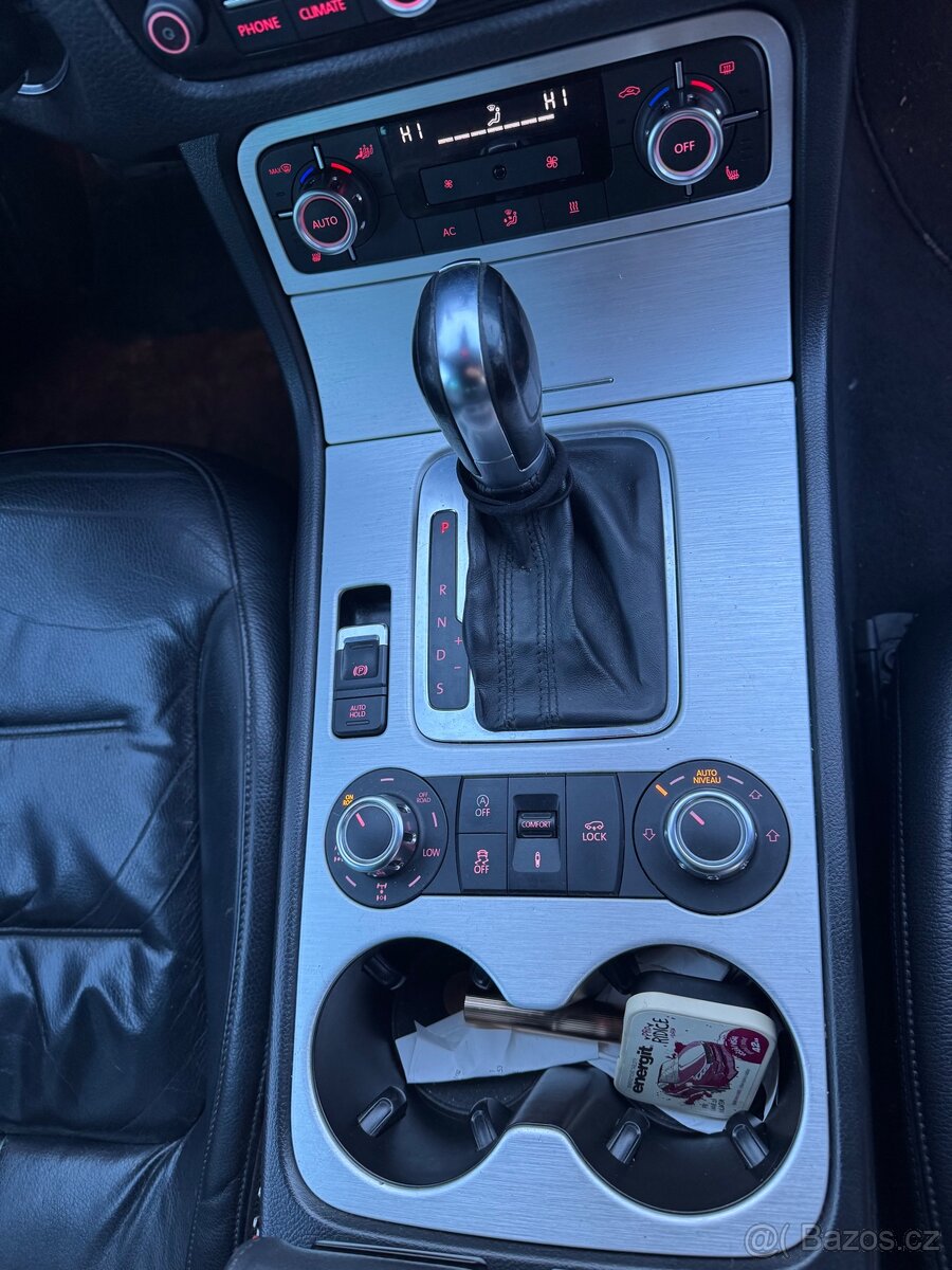 VW Touareg 3.0TDI 180KW 4X4 - 6