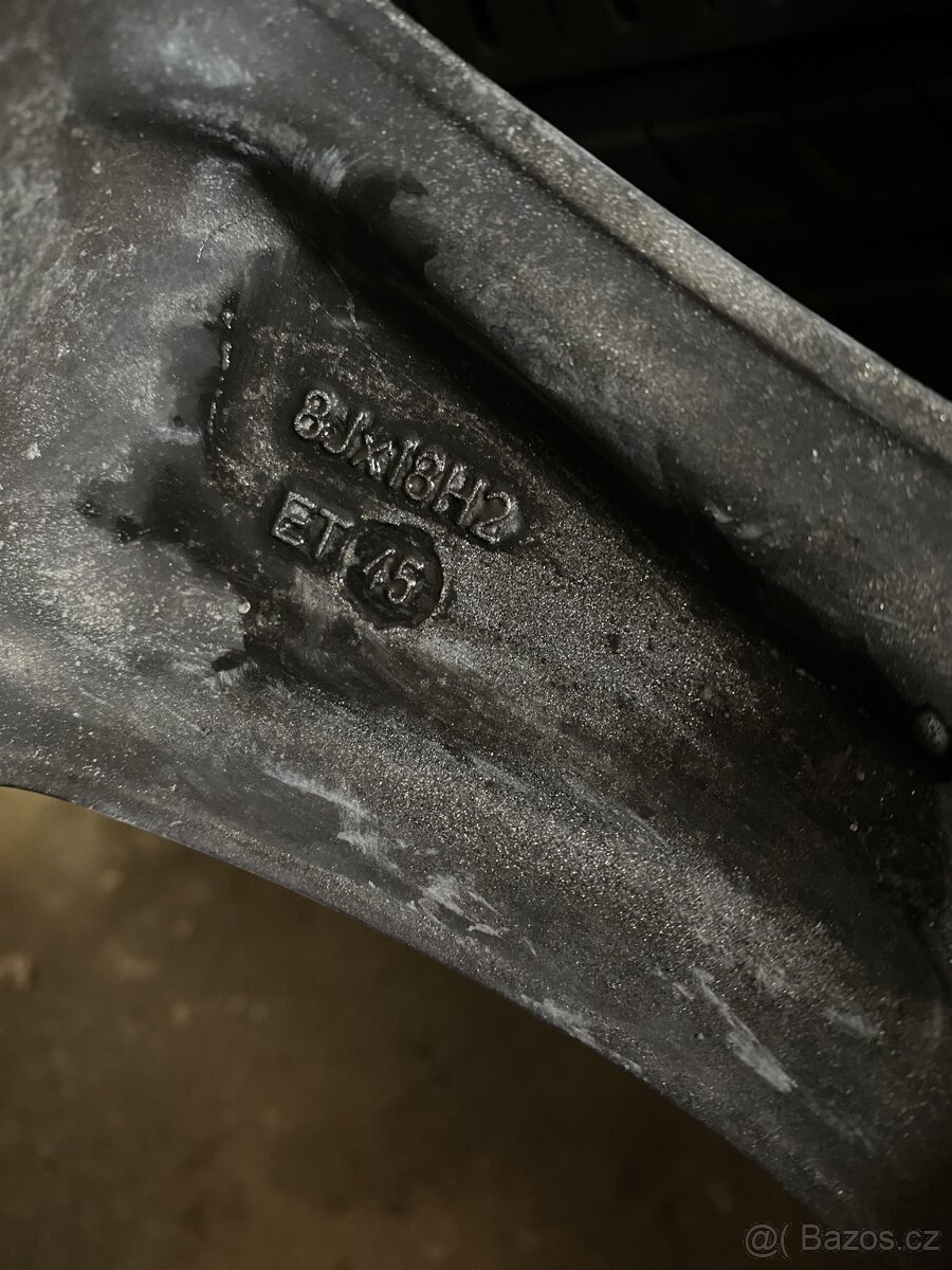 Kola Mercedes-Benz - 6