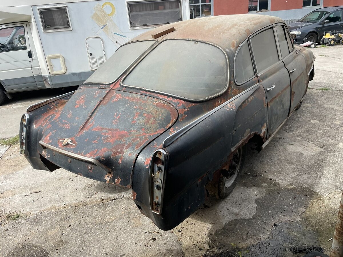 2x Tatra 603 - 6