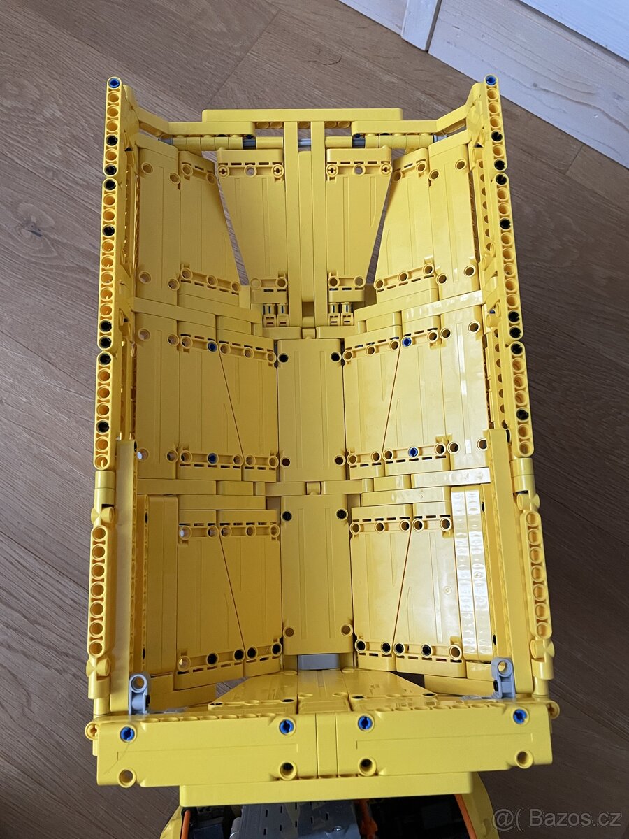 LEGO Technic 42114 Kloubový dampr Volvo 6x6 - 6