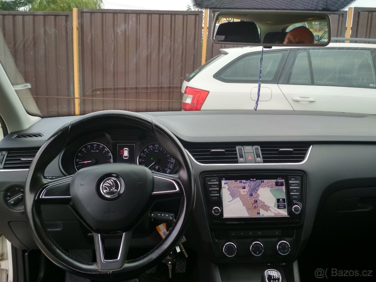 ŠKODA OCTAVIA COM III 4x4,2,0 TDi,ESP,KLIMA,ČR.SERVISKA - 6