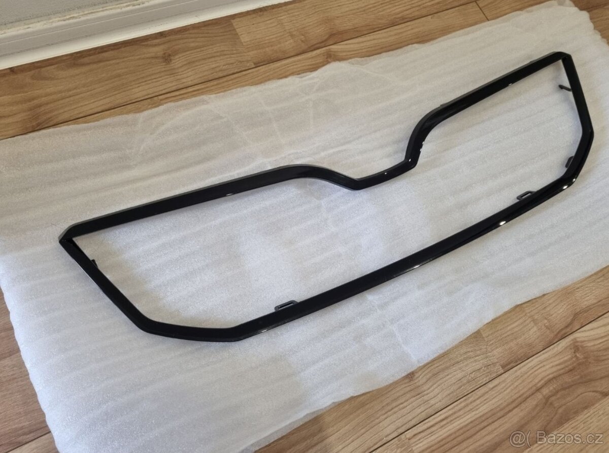 PREDNI MASKA RAMECEK GRILU MASKY CERNY - 6