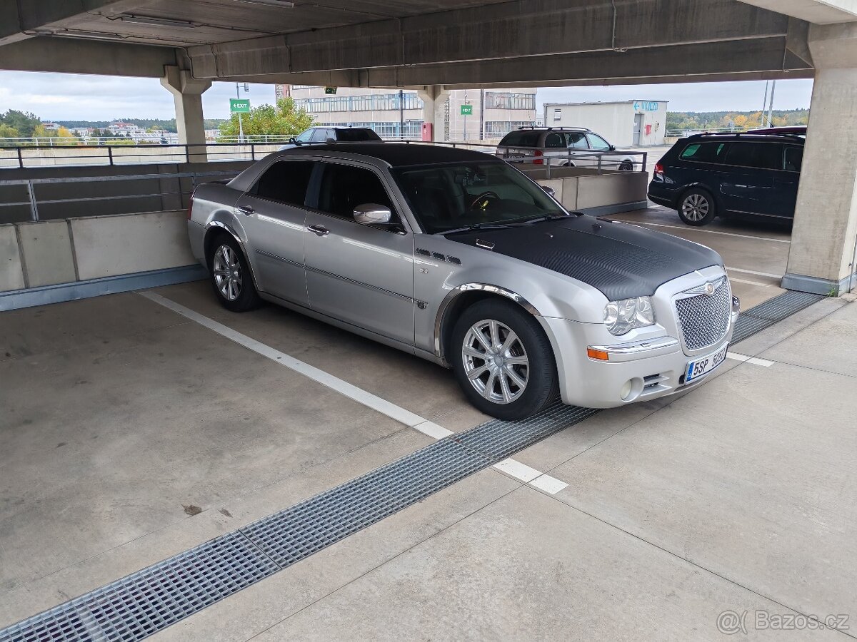 Chrysler 300c - 6