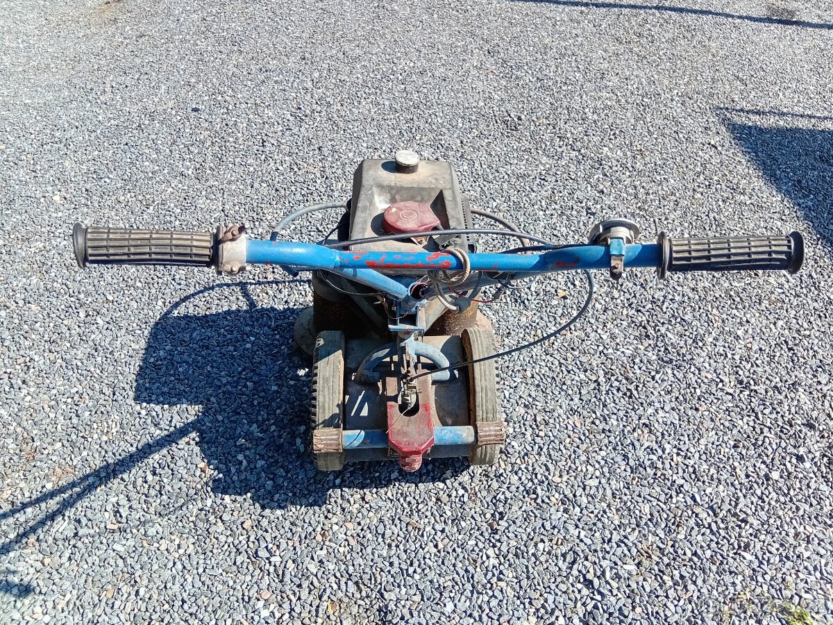 Prodám bubnovou sekačku Vari - 6