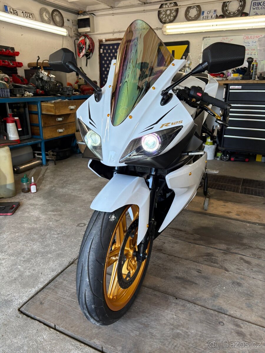 Yamaha YZF-R125 - 6