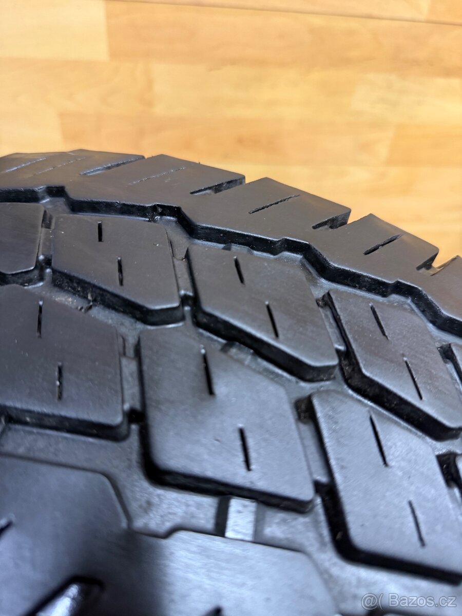 Celoroční pneu 225/65/16C - 6
