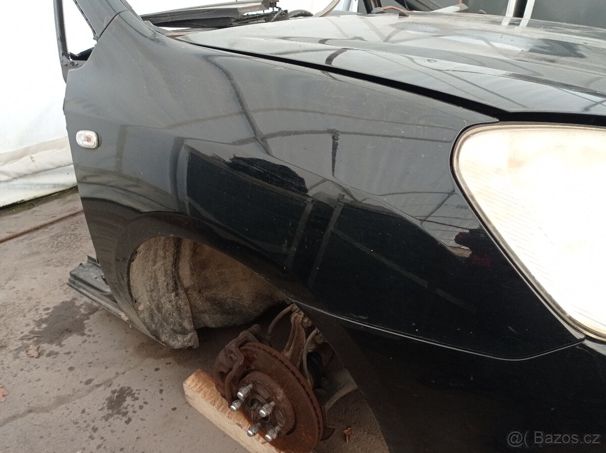 Kia Carens CRDi na díly - 6