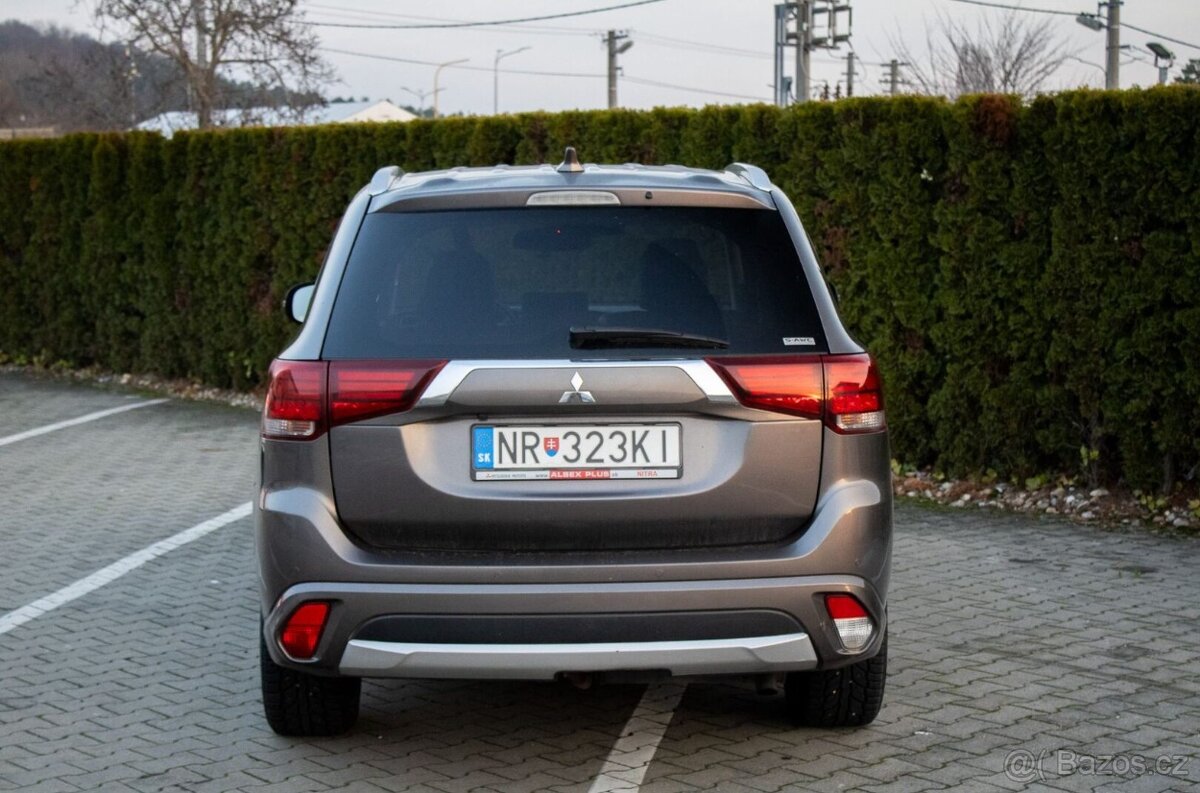 Mitsubishi Outlander 2.0i PHEV Hybrid - ODPOČET DPH - 6