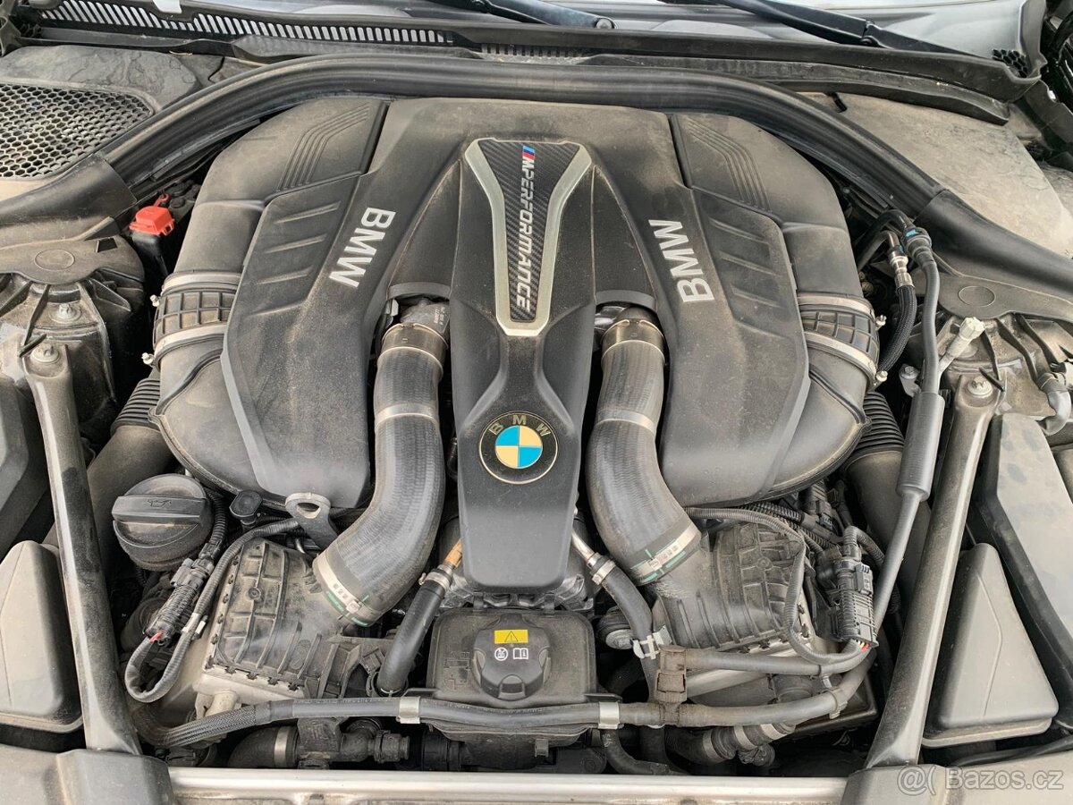 BMW M550i - 6
