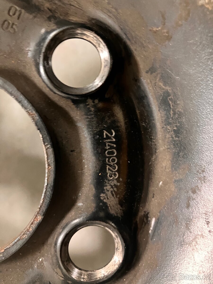 Prodám zimní kola+disky - 6