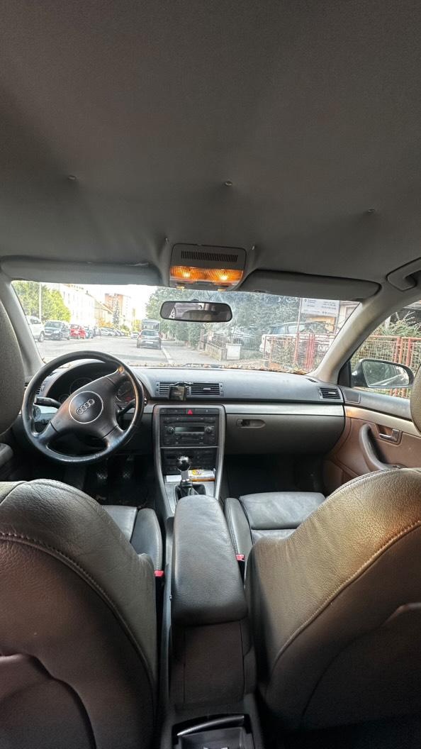 Audi A4 B6 S line- 96kw - 6