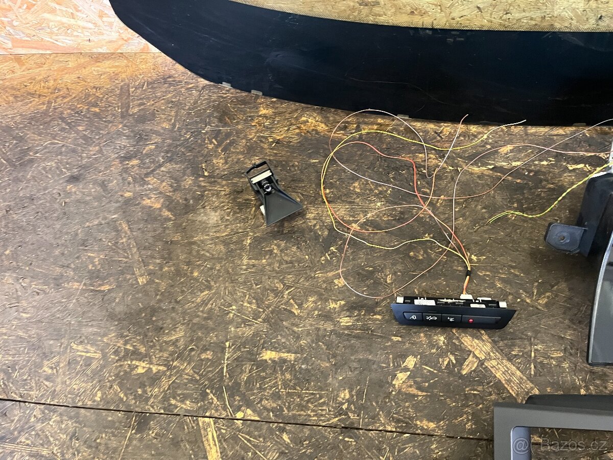 KOMPLETNÍ HEAD UP SET BMW F11/F10 - 6